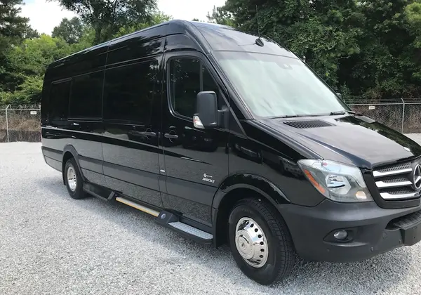Mercedes Sprinter Limo 3